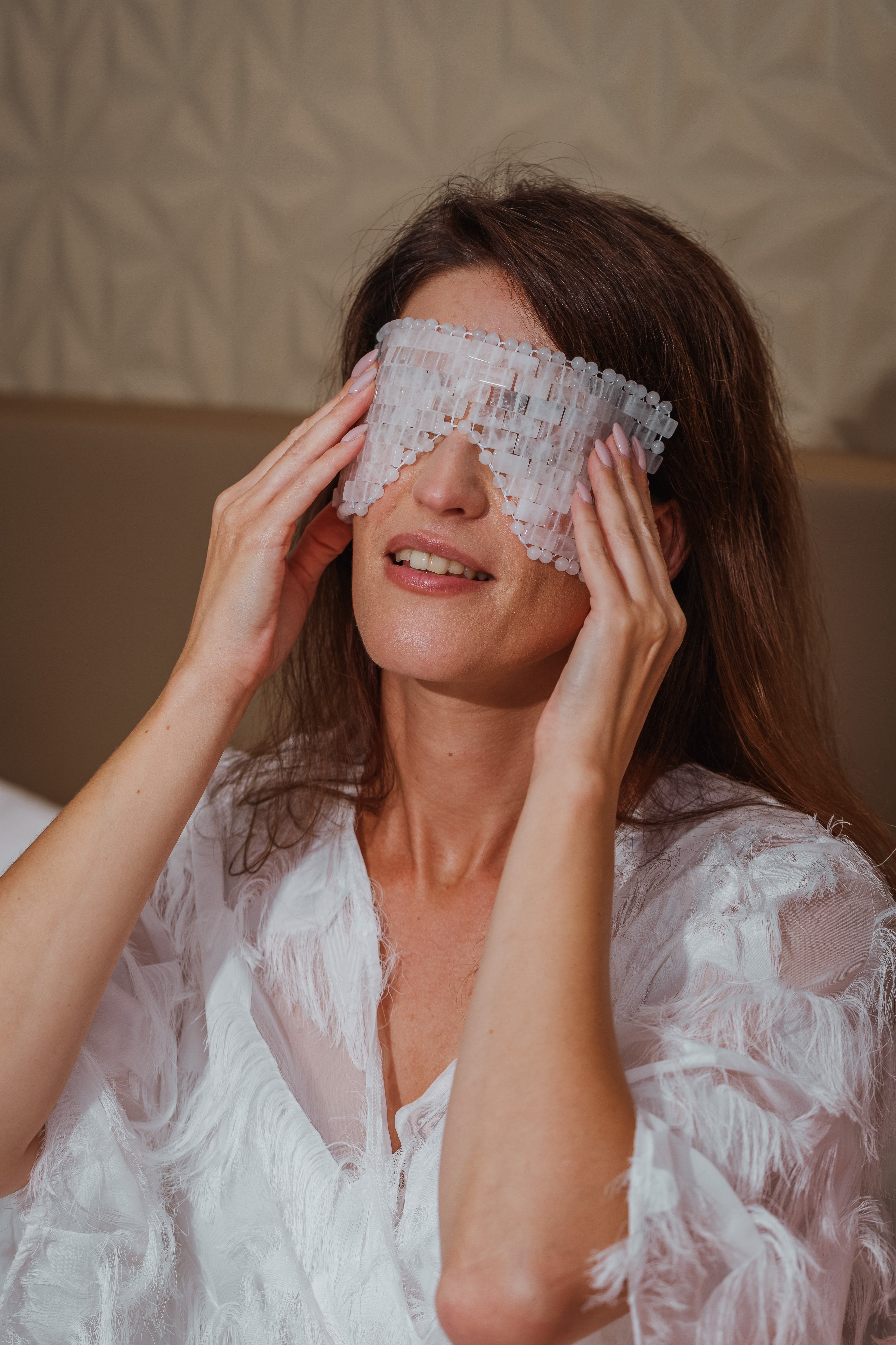 Clear Quartz Crystal Eye Mask for Tired Eyes - Wholenessly