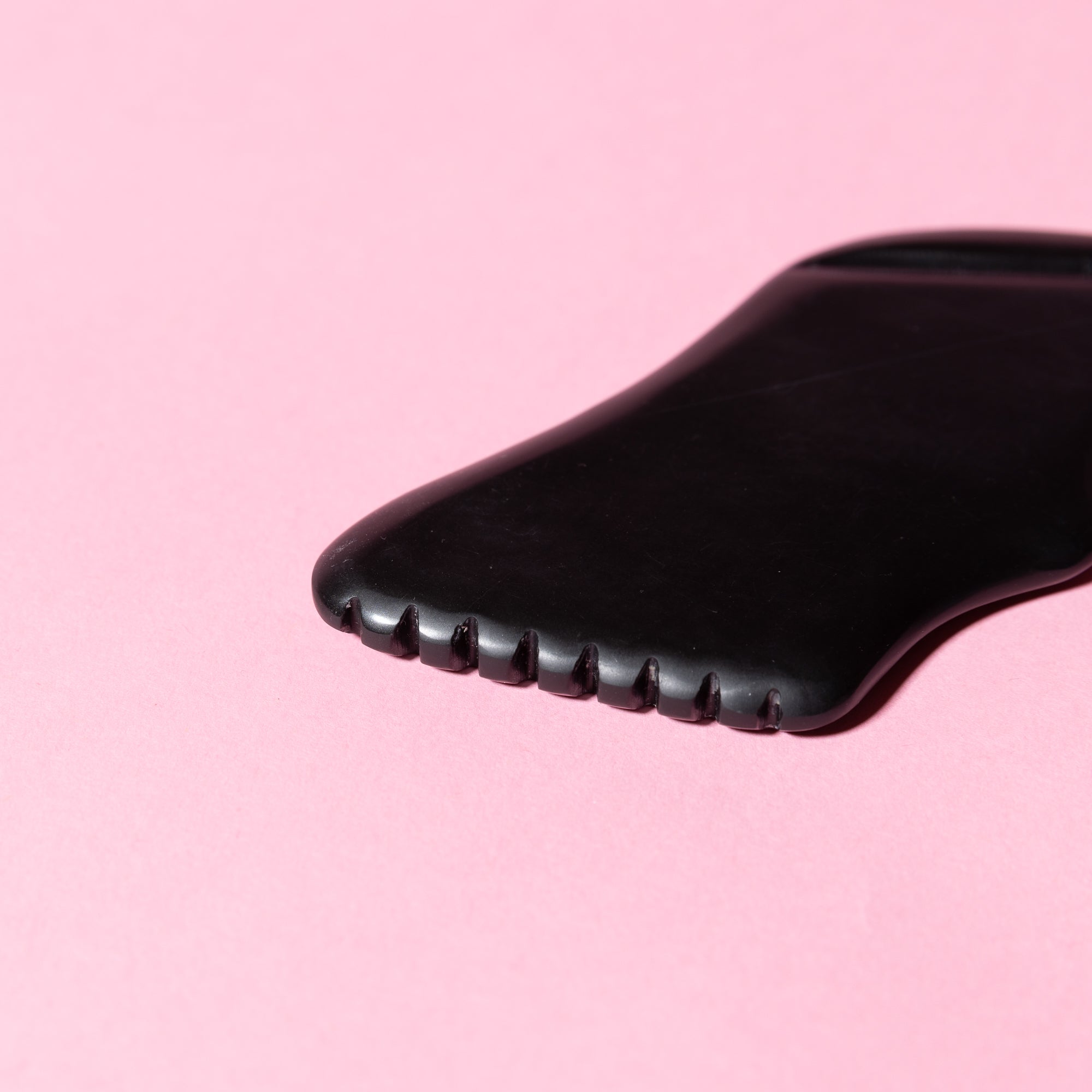 Wave Face & Body Gua Sha -Wholenessly