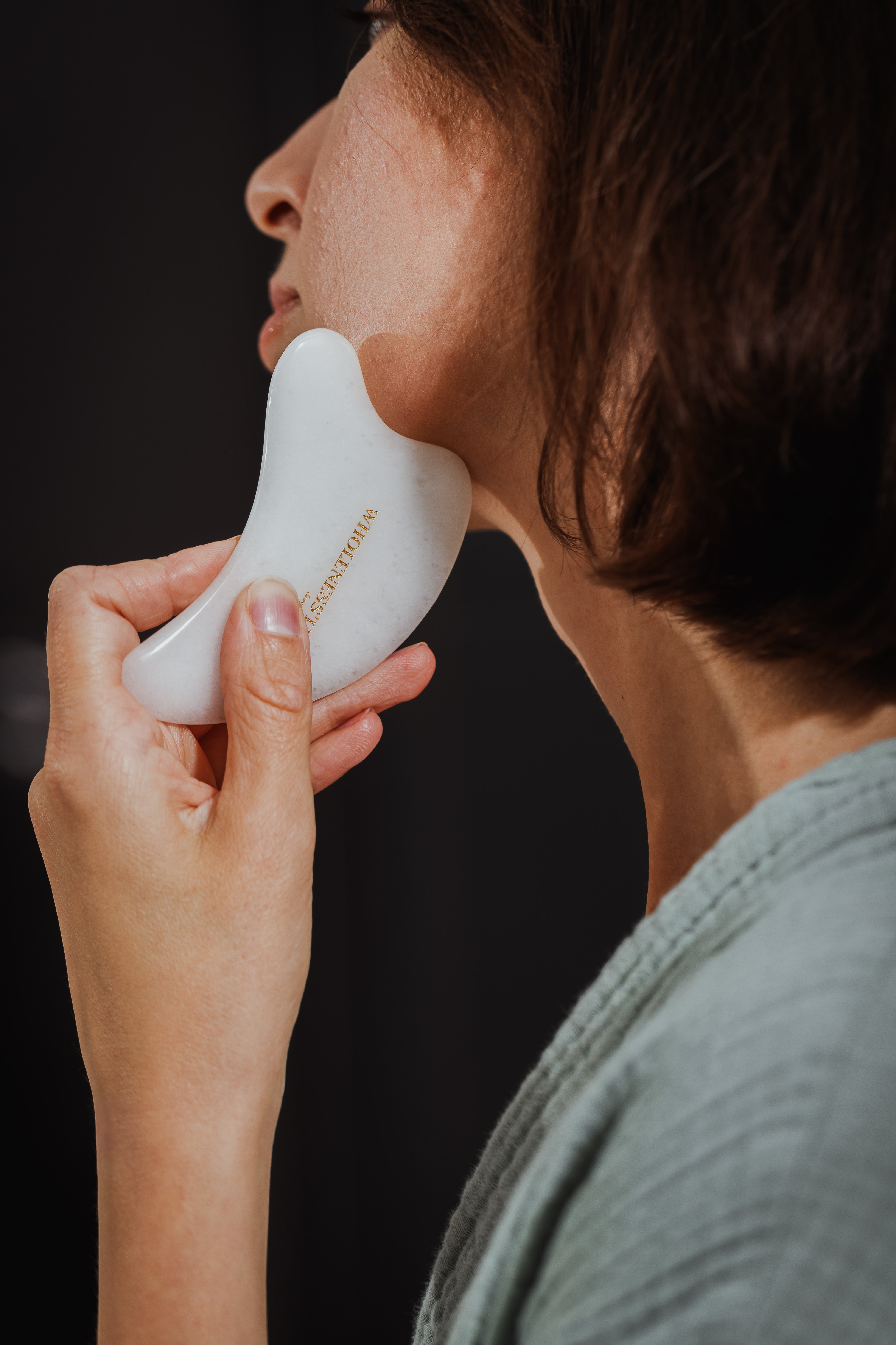 White Jade Wave Restorer Gua Sha -Wholenessly